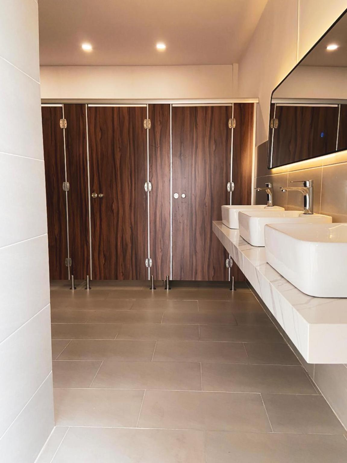 הו צ'י מין סיטי 9 Hostel And Suites מראה חיצוני תמונה